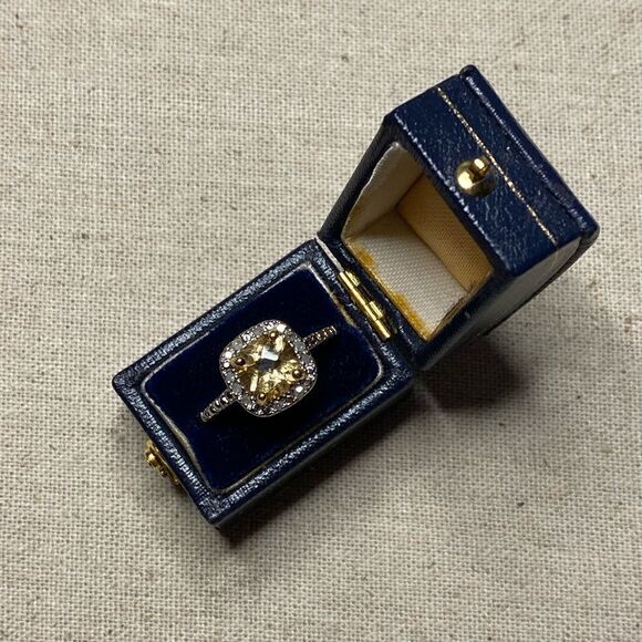 💛 925 & 14k Yellow Gold Plated Citrine & Diamond Halo Ring - Picture 3 of 8